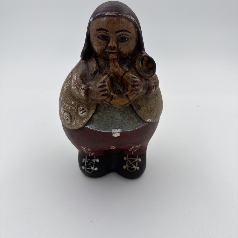 Vintage Chulucanas Peruvian Folk Art Clay Figure‎ Playing Horned Instrument